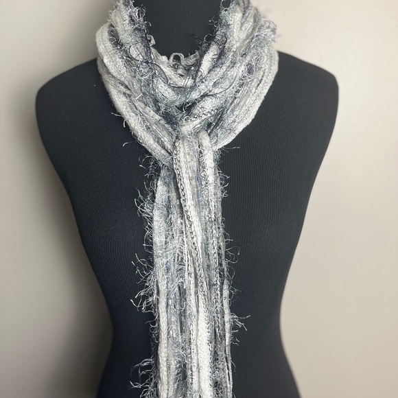 White and silver shaggy boho scarf - Picture 8 of 8